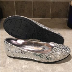Jessica Simpson Flats Sz 7